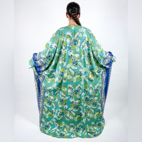 Teal Blue and Green Multicolor Tropical Floral Print Flowy Maxi Kaftan Dress - Picture 3 of 4
